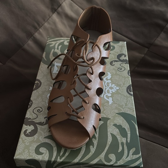 LimeLight 7.5 Cognac lace up sandals - Picture 5 of 6
